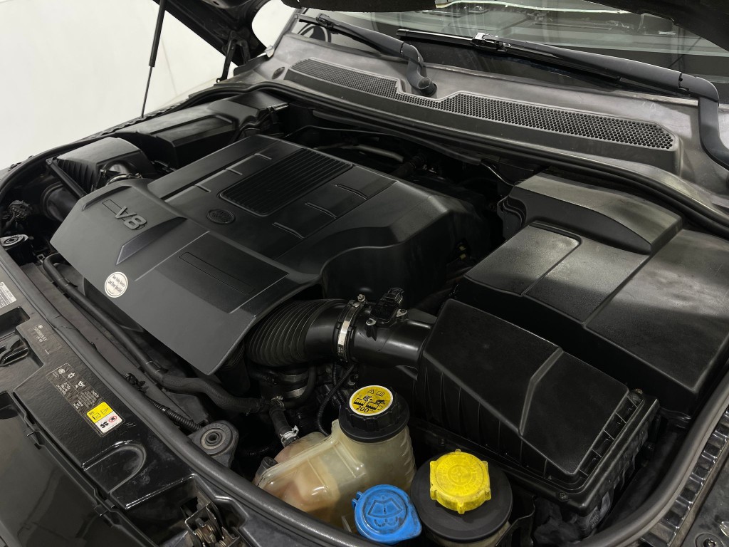 2011 Land Rover Range Rover Sport Image 28