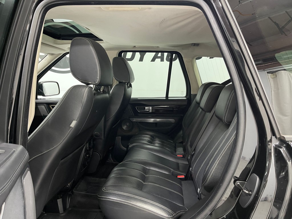 2011 Land Rover Range Rover Sport Image 31