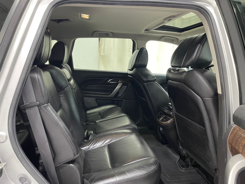 2011 Acura MDX Image 32
