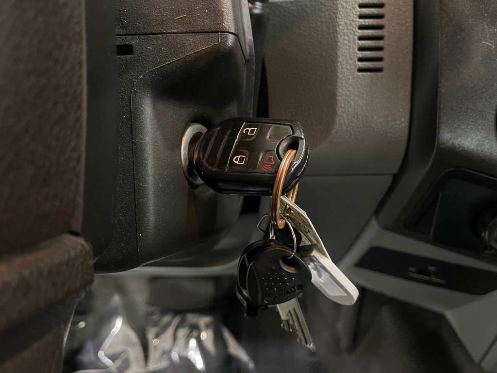 2013 Ford F-250 Image 16