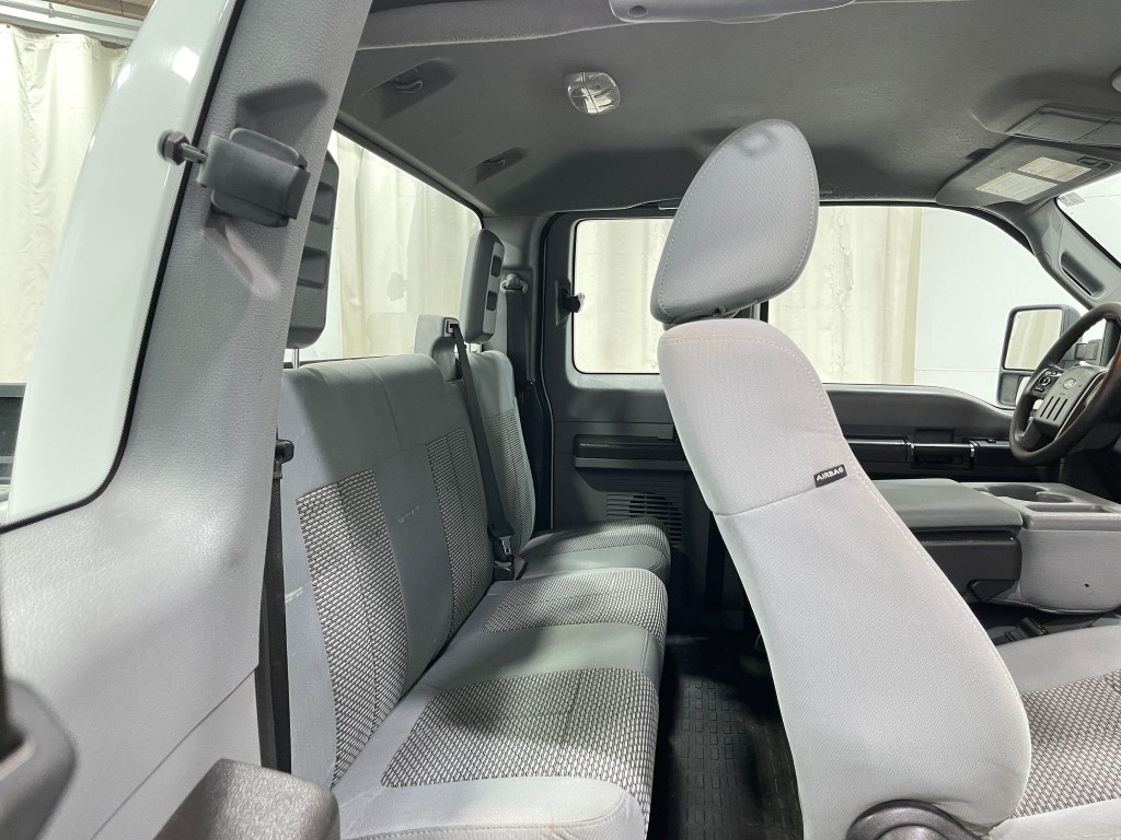 2013 Ford F-250 Image 25