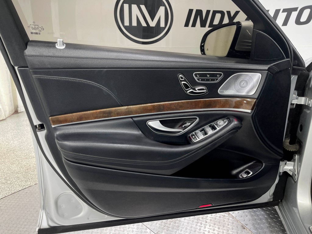 2015 Mercedes-Benz S-Class Image 15
