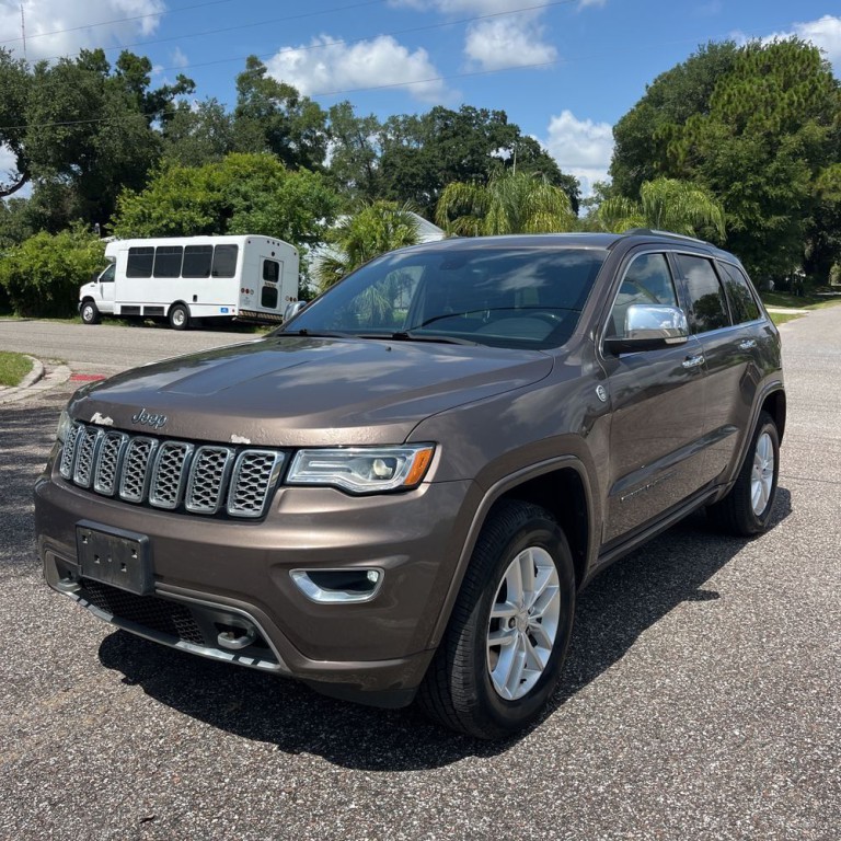 2017 Jeep Grand Cherokee Image 2