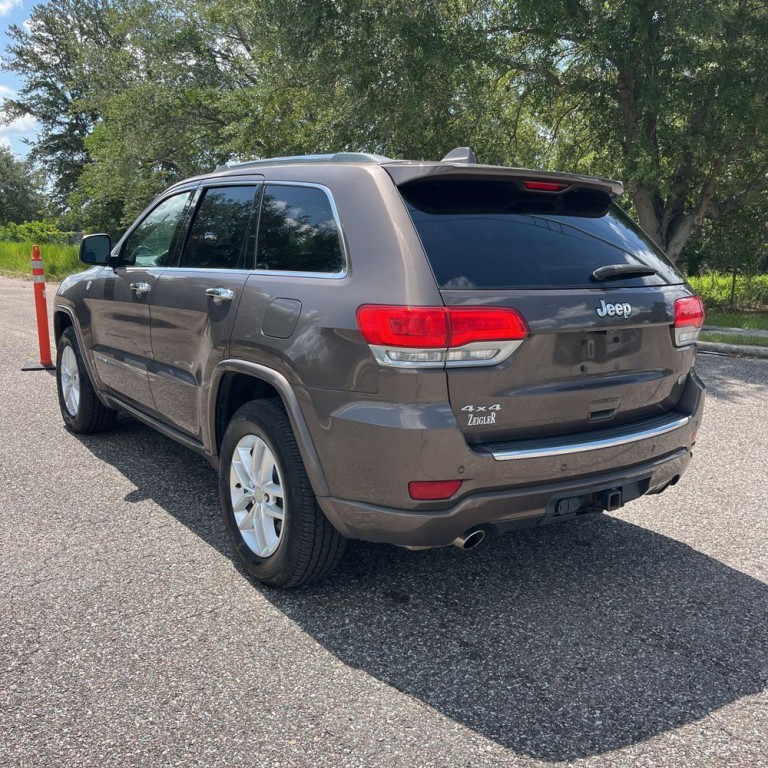2017 Jeep Grand Cherokee Image 4
