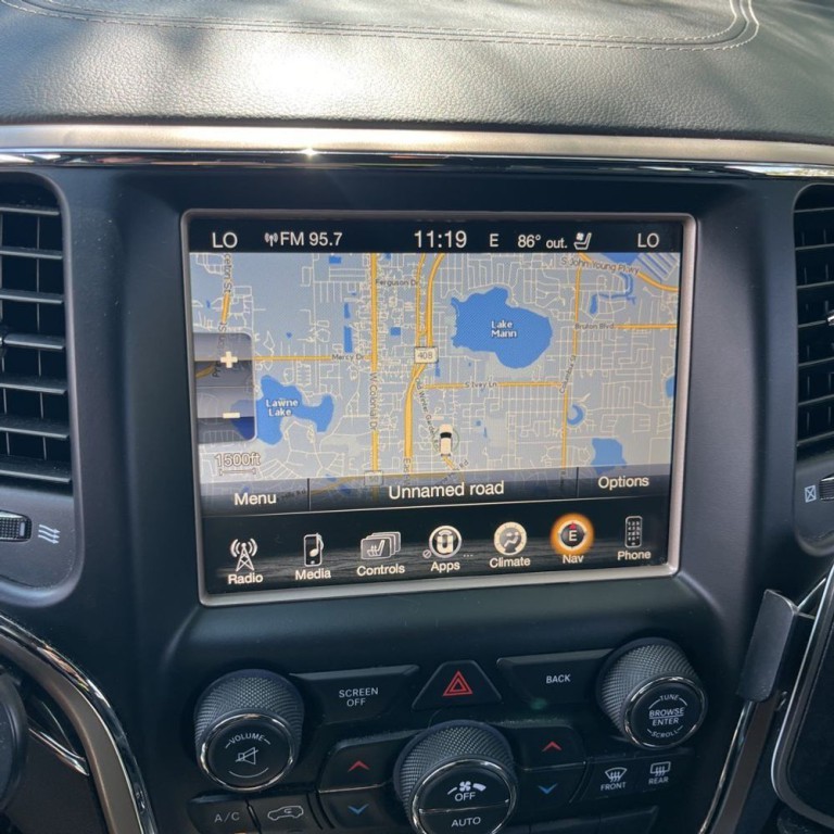 2017 Jeep Grand Cherokee Image 10