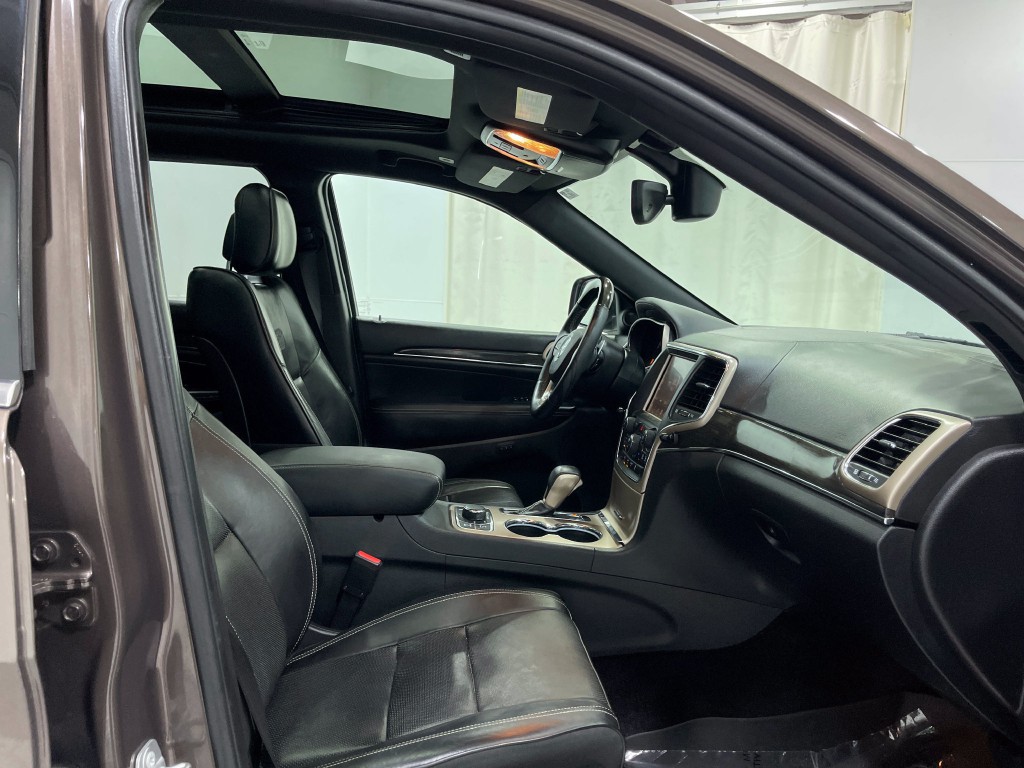 2017 Jeep Grand Cherokee Image 31