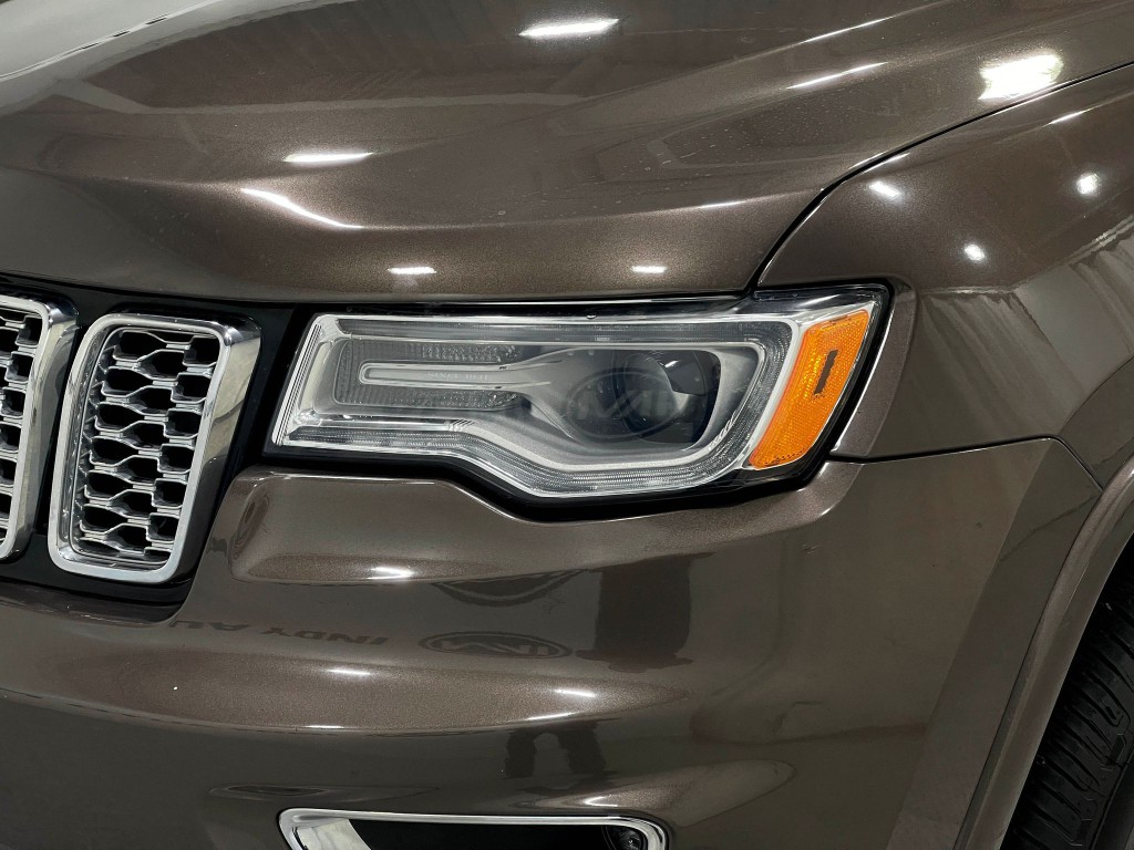 2017 Jeep Grand Cherokee Image 32