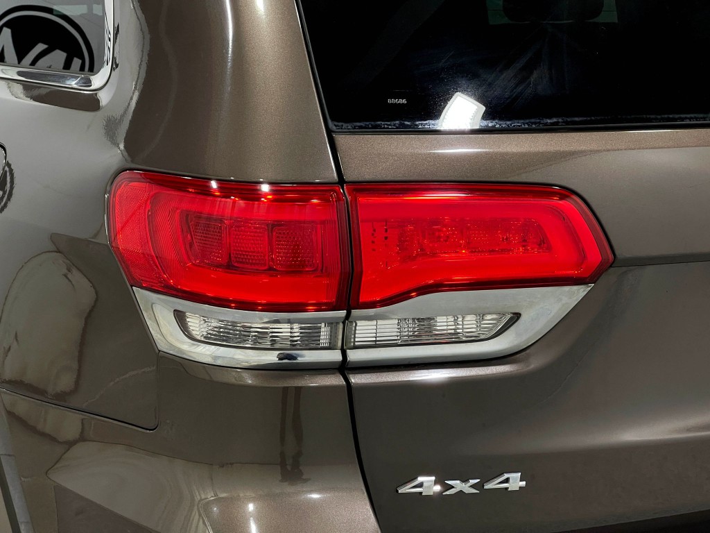2017 Jeep Grand Cherokee Image 33