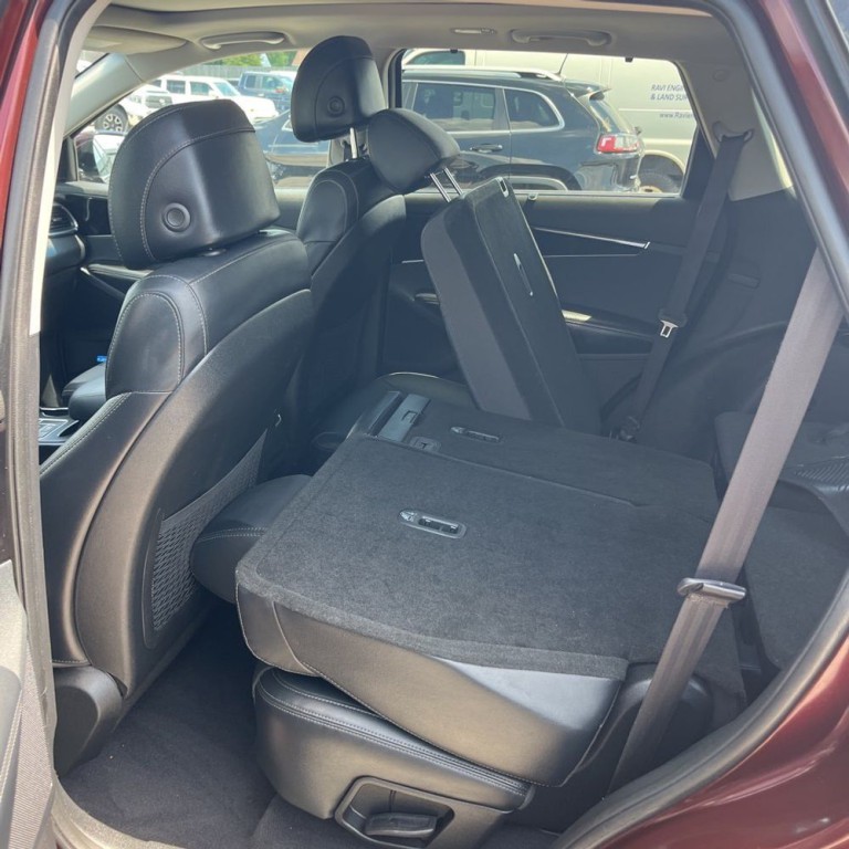 2017 Kia Sorento Image 13