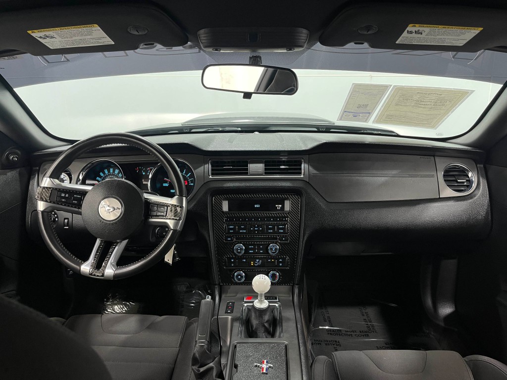 2013 Ford Mustang Image 16