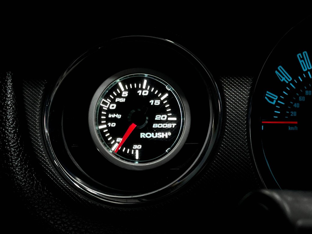 2013 Ford Mustang Image 21