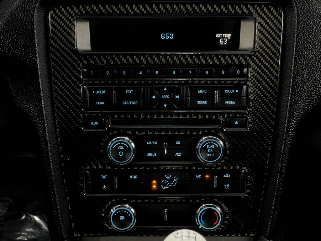2013 Ford Mustang Image 22