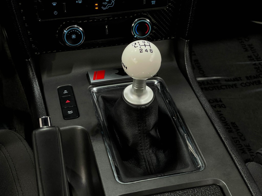 2013 Ford Mustang Image 26