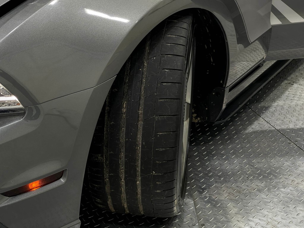 2013 Ford Mustang Image 32