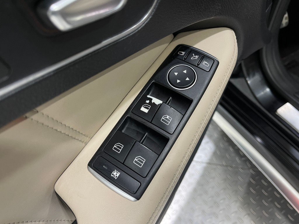 2015 Mercedes-Benz E-Class Image 16