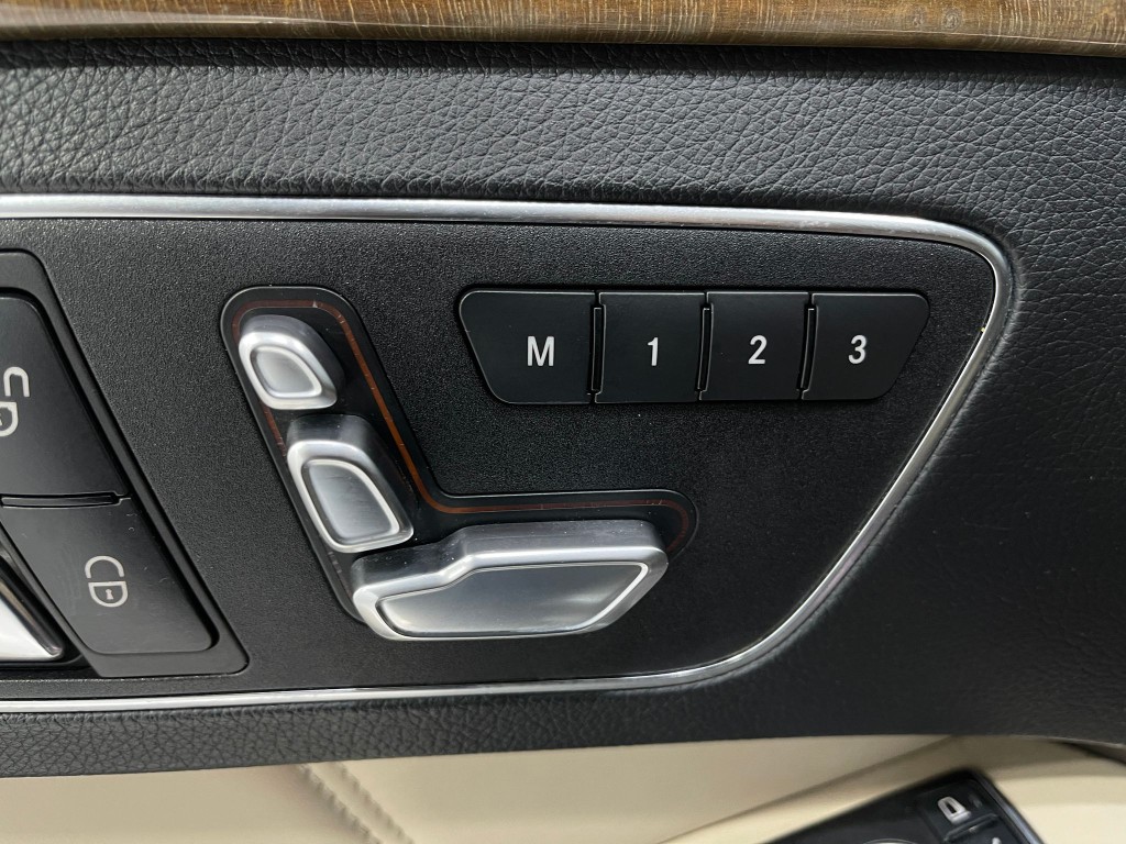 2015 Mercedes-Benz E-Class Image 17
