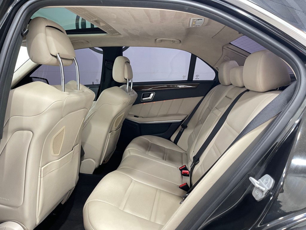 2015 Mercedes-Benz E-Class Image 30