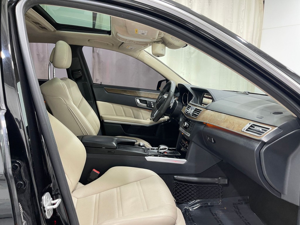 2015 Mercedes-Benz E-Class Image 32