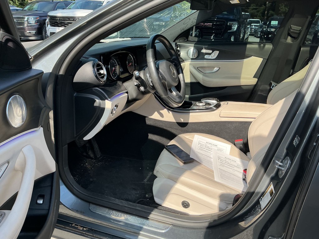 2017 Mercedes-Benz E-Class Image 5