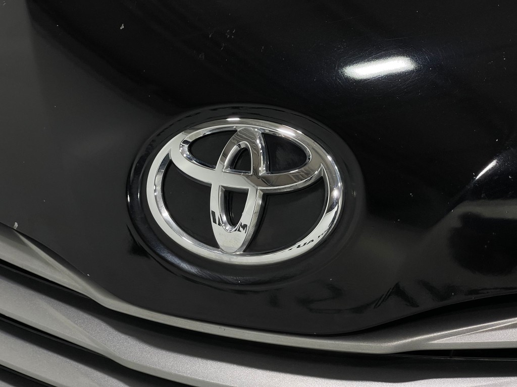2017 Toyota Sienna Image 39