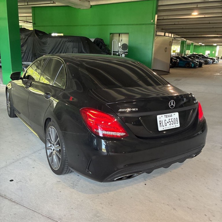 2017 Mercedes-Benz C-Class Image 4