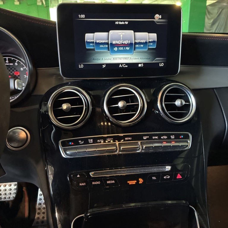 2017 Mercedes-Benz C-Class Image 9