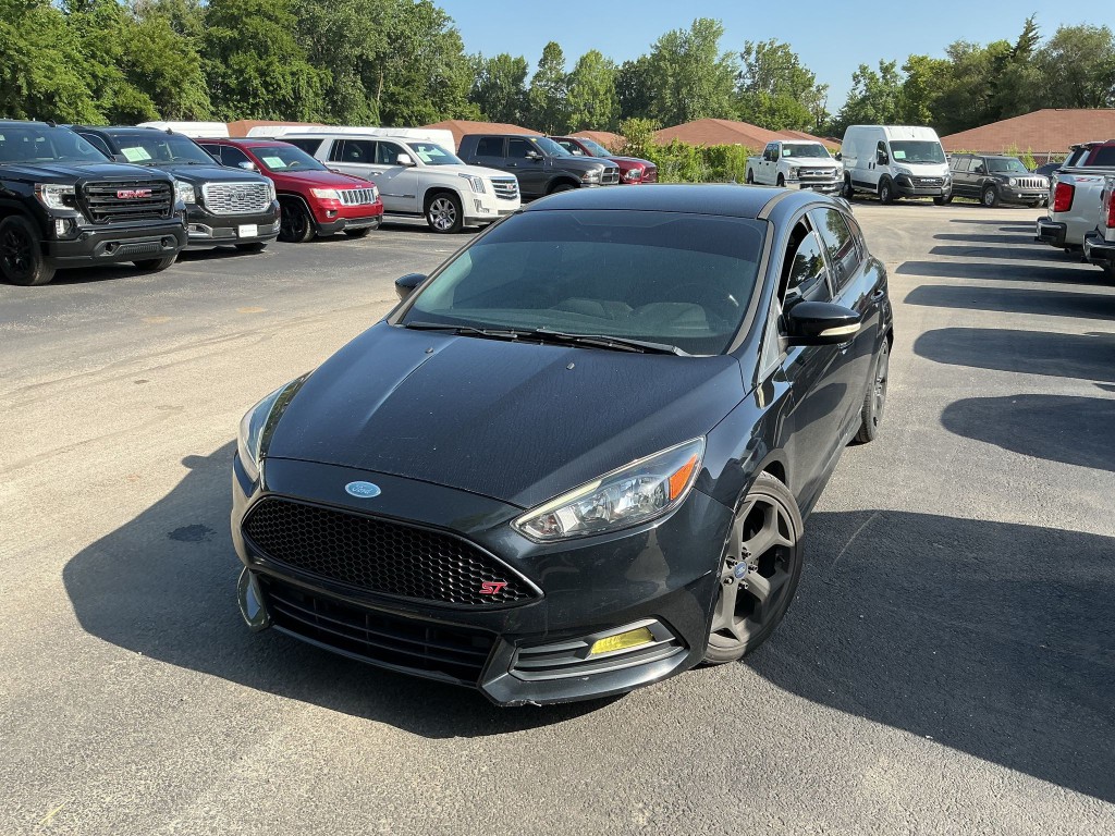 2018 Ford Focus Image 2