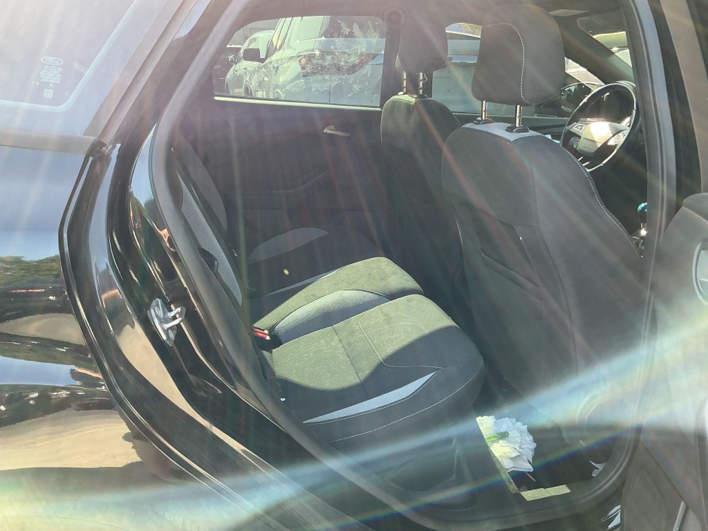 2018 Ford Focus Image 7