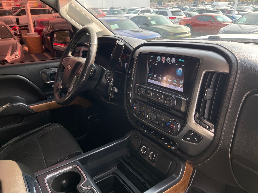 2018 Chevrolet Silverado 1500 Image 18