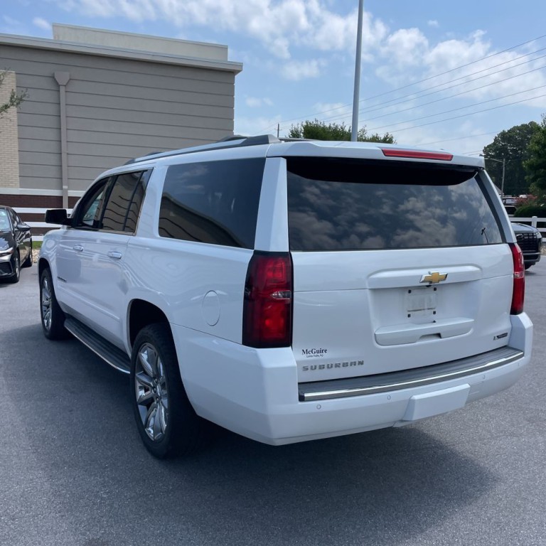 2018 Chevrolet Suburban Image 6