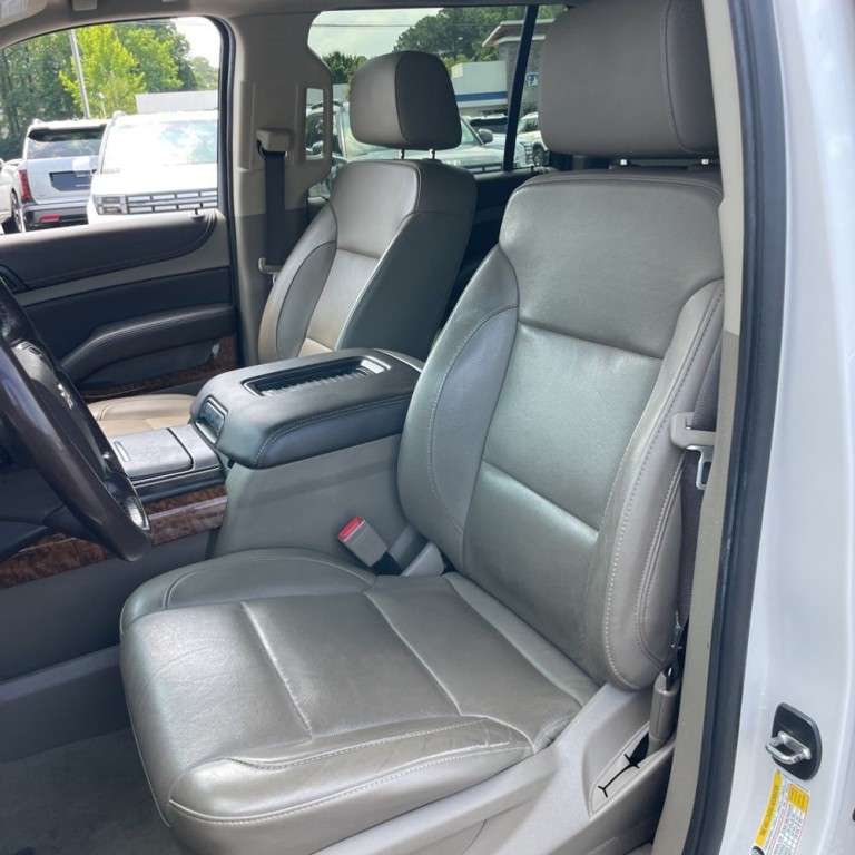 2018 Chevrolet Suburban Image 7