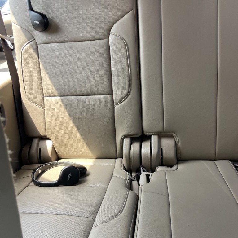 2018 Chevrolet Suburban Image 18