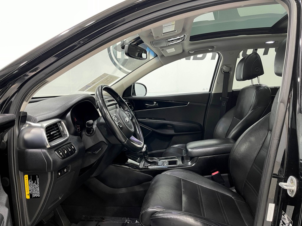 2017 Kia Sorento Image 13