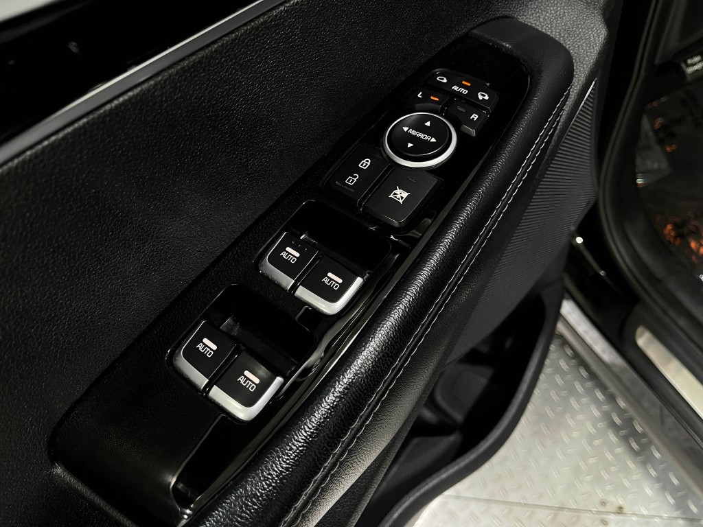 2017 Kia Sorento Image 16