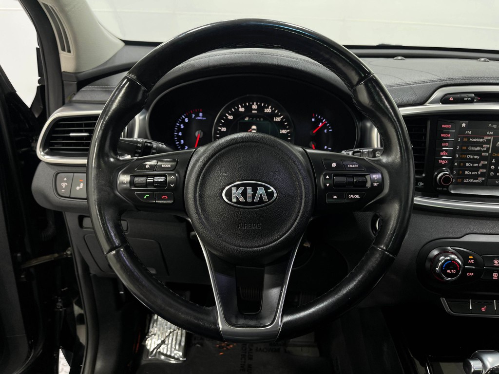 2017 Kia Sorento Image 22