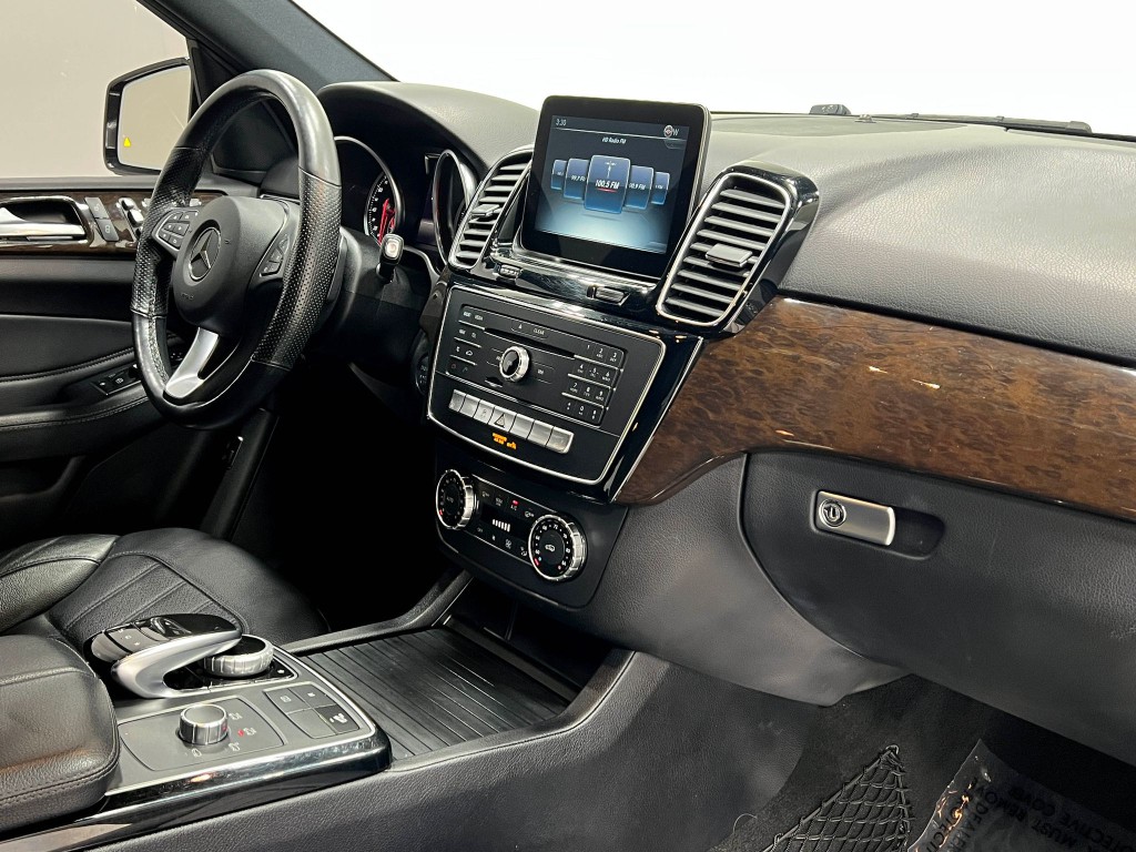 2016 Mercedes-Benz GLE-Class Image 19