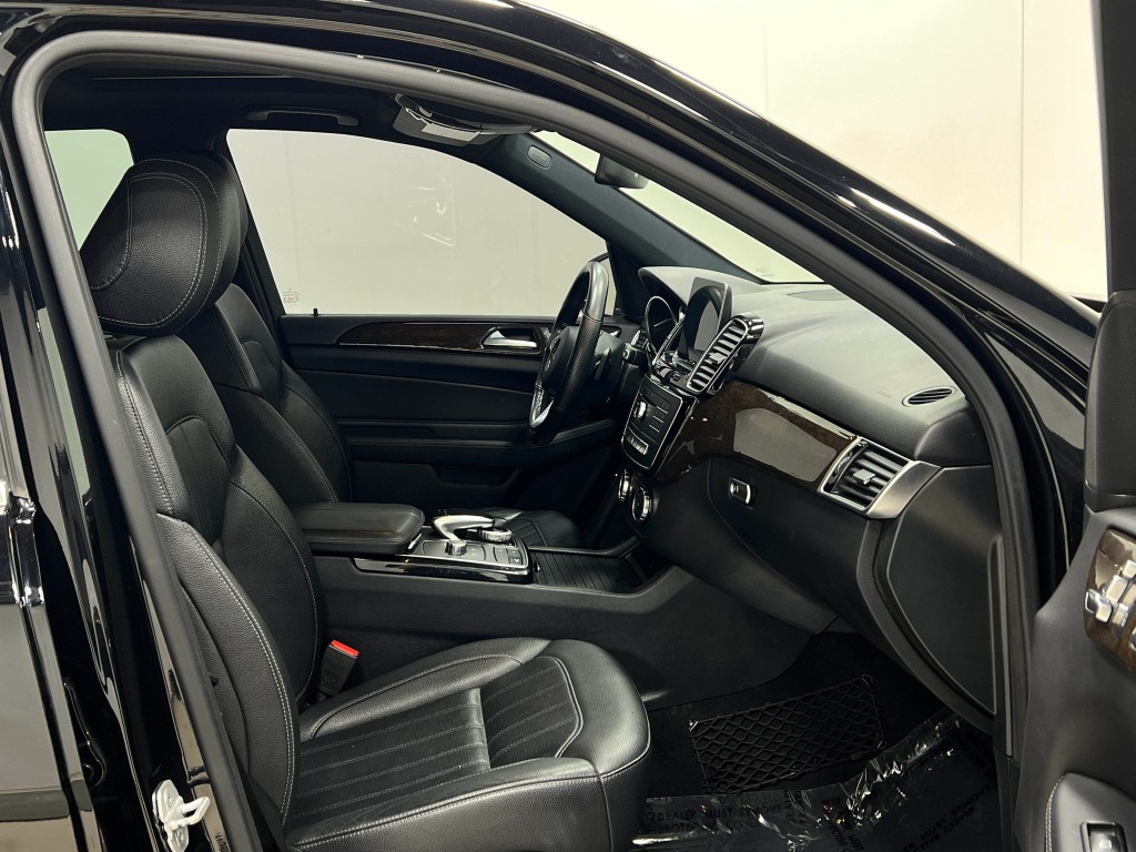 2016 Mercedes-Benz GLE-Class Image 32
