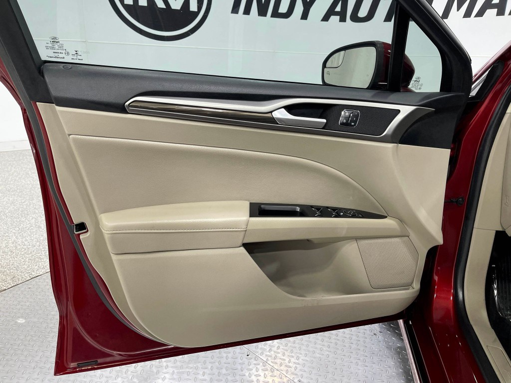 2018 Ford Fusion Image 15