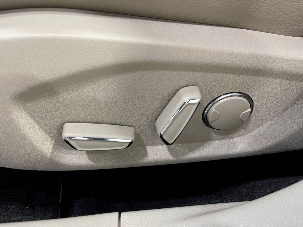 2018 Ford Fusion Image 17