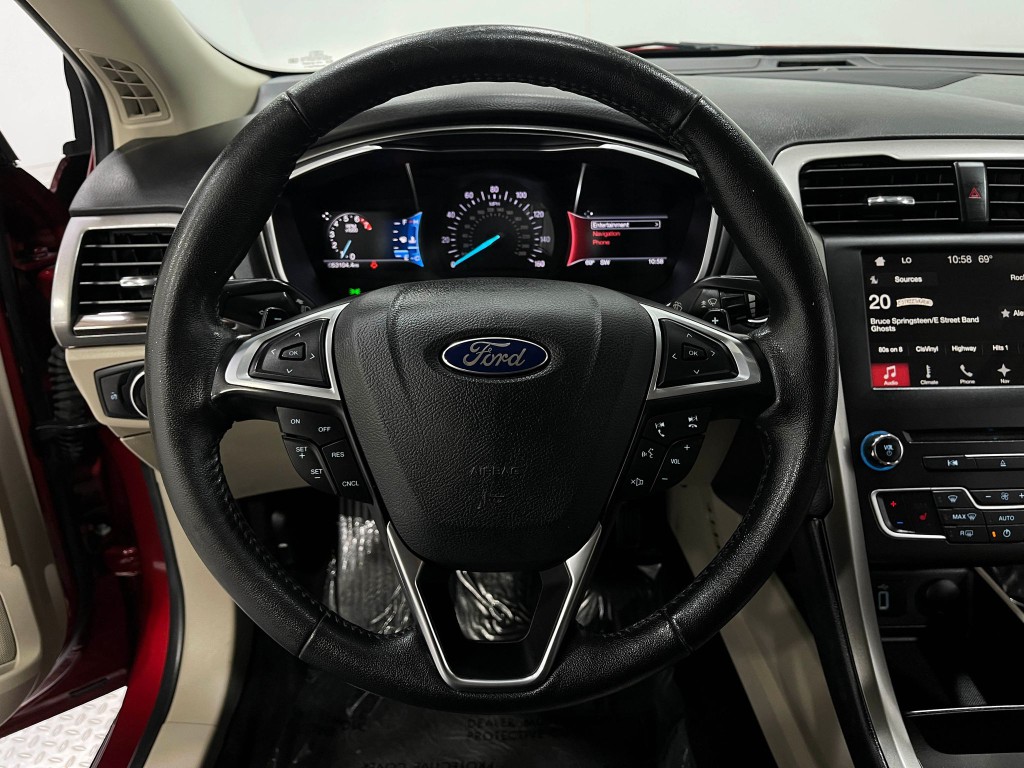 2018 Ford Fusion Image 22