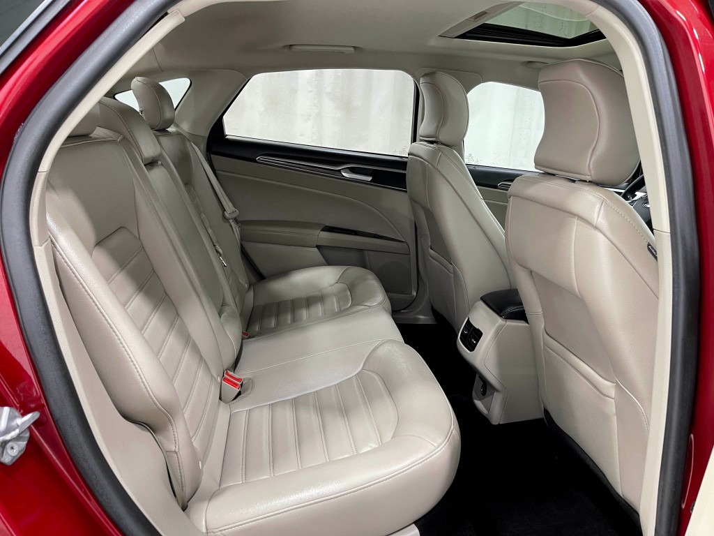 2018 Ford Fusion Image 31