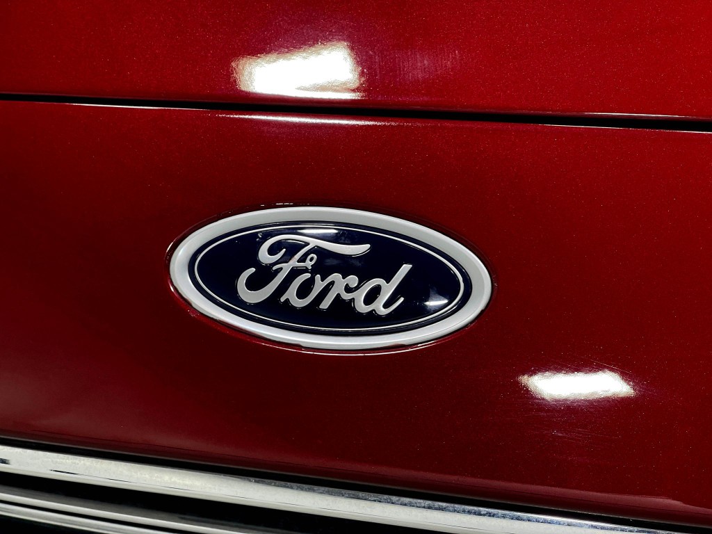 2018 Ford Fusion Image 38