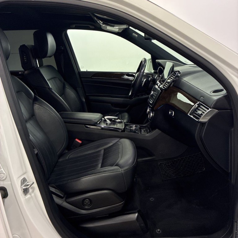 2018 Mercedes-Benz GLS-Class Image 11