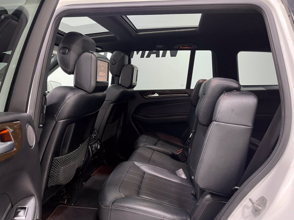 2018 Mercedes-Benz GLS-Class Image 32