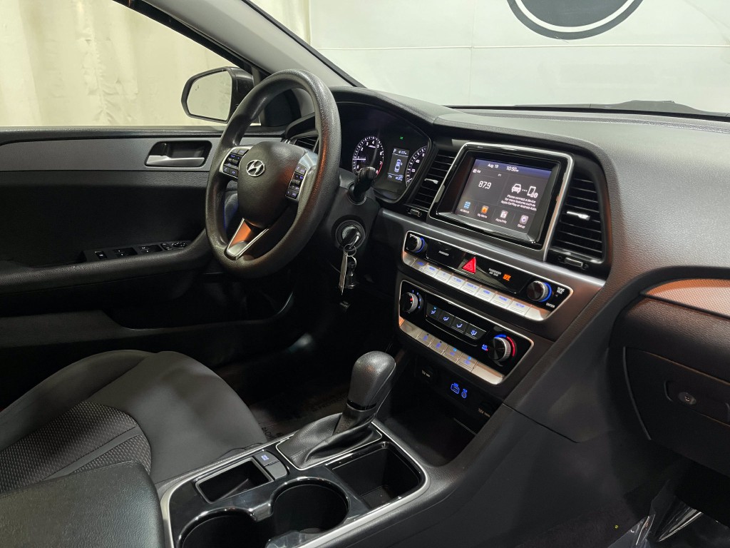 2018 Hyundai Sonata Image 18