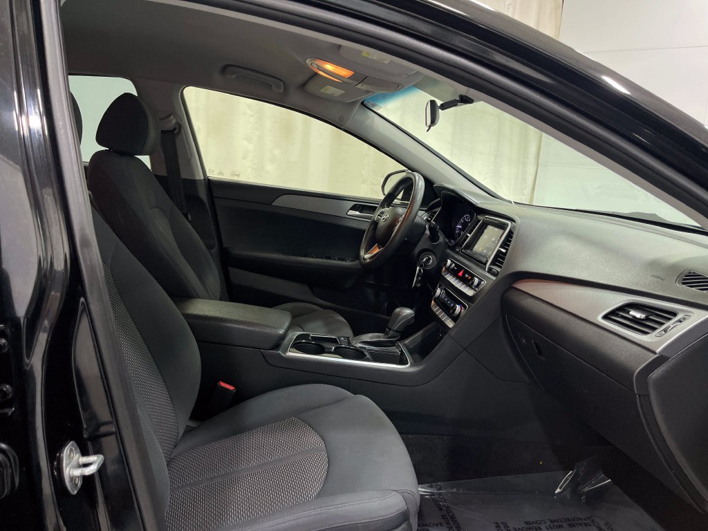 2018 Hyundai Sonata Image 30