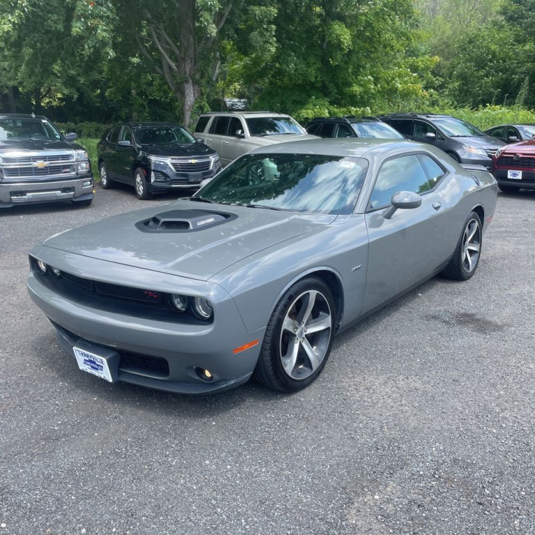 2018 Dodge Challenger Image 2