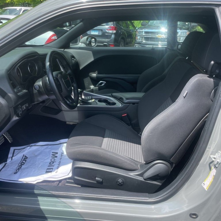 2018 Dodge Challenger Image 5