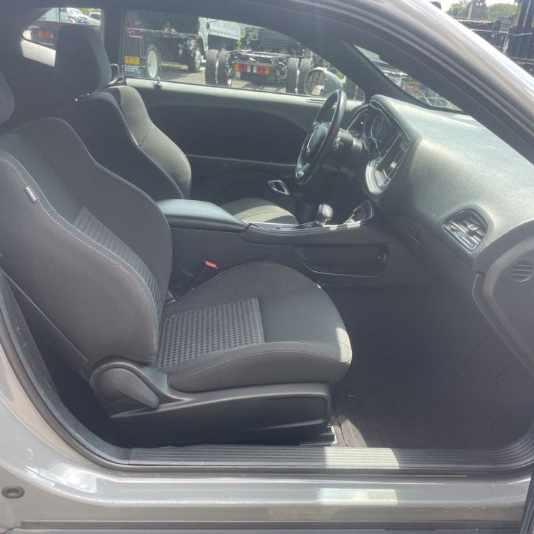 2018 Dodge Challenger Image 6