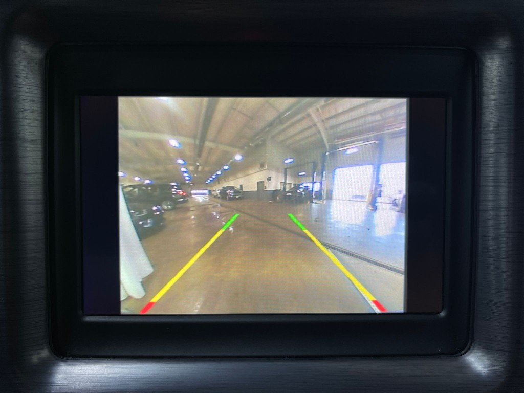 2018 Dodge Challenger Image 10